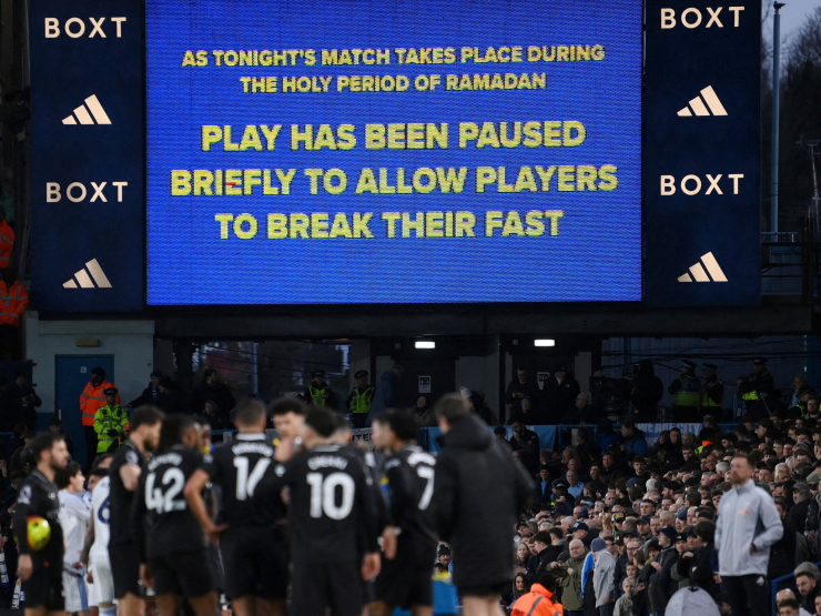 reuters-leeds-mancity-ramadan.JPG