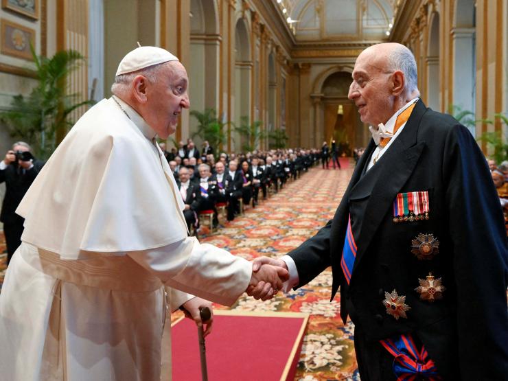 2024-01-08T132014Z_1_LYNXMPEK070G3_RTROPTP_4_POPE-DIPLOMATS-SURROGACY.JPG