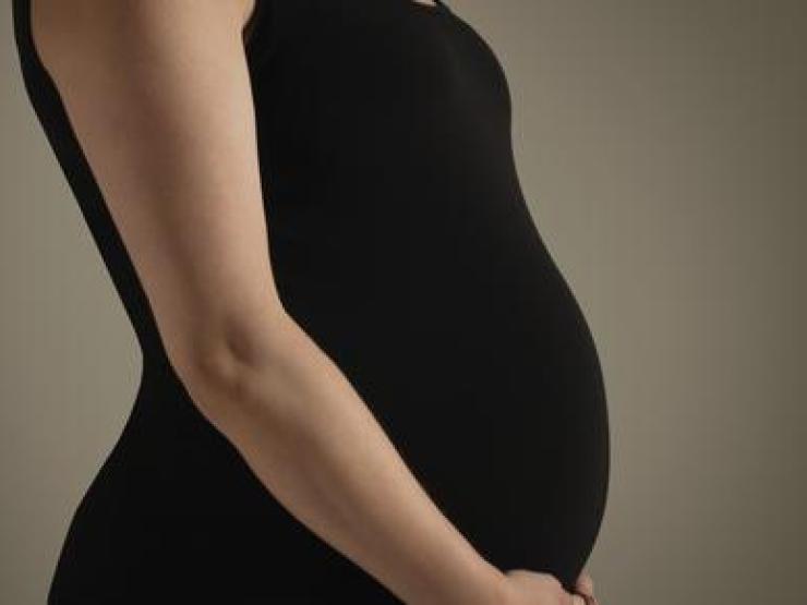 Pregnant-Woman-Main_article_image.jpg