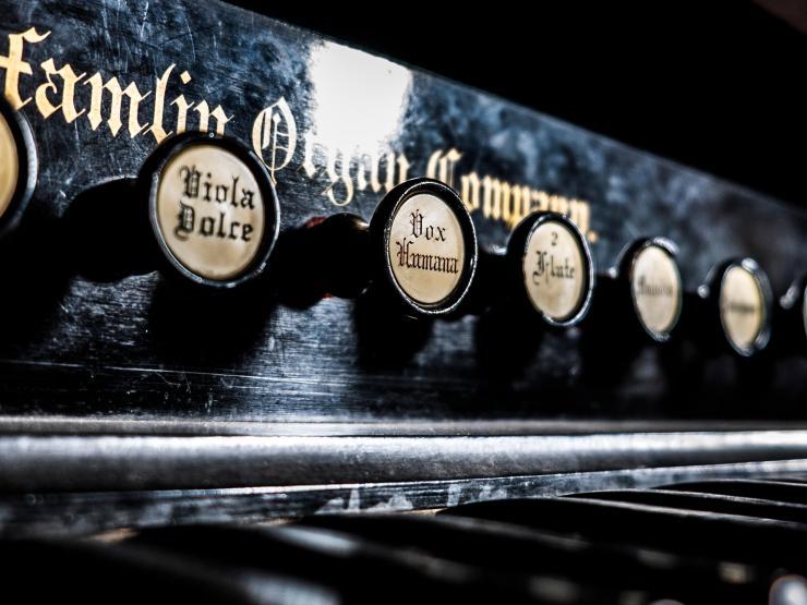Church organ.jpg