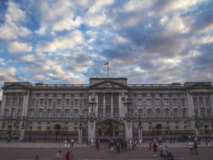 buckingham-506129_1920.jpg
