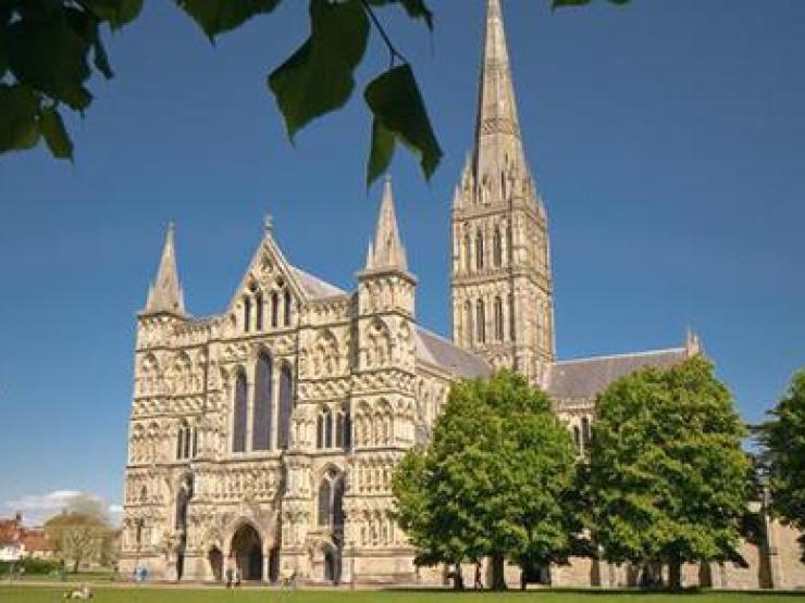 Salisbury-Cathedral_article_image.jpg