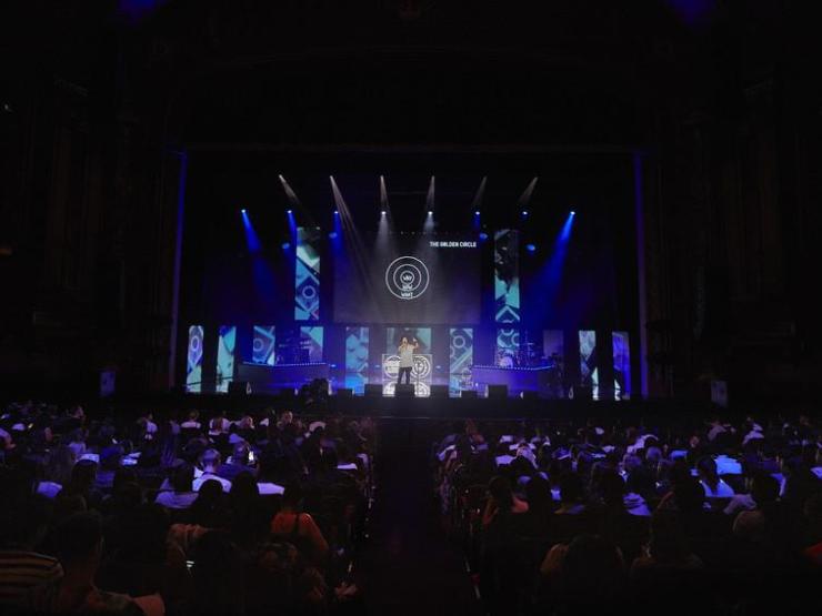 Hillsong 1.jpeg