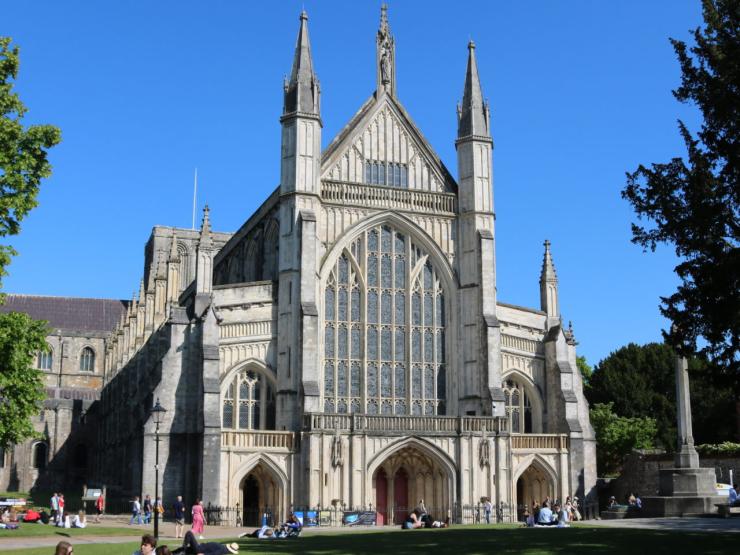 Winchester Cathedral.jpg
